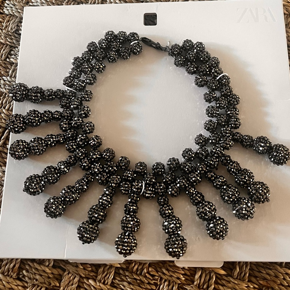 Brand NEW ZARA Mini Sparkle Necklace